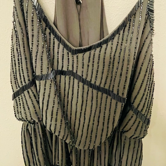 Size 2 NWT Walter Baker Grey sequin cross back midi dress - Picture 3 of 8